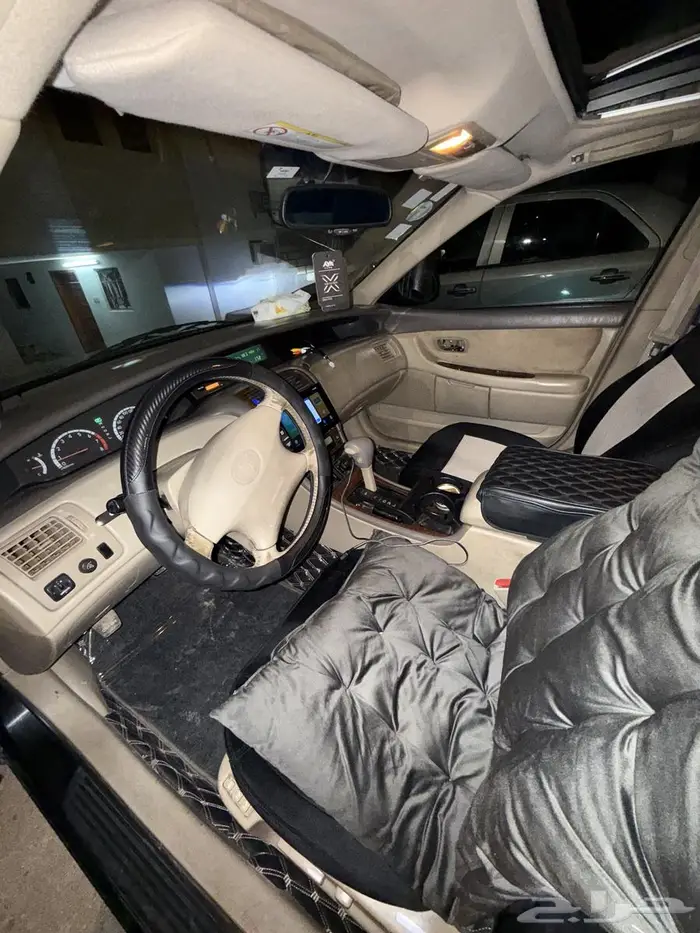 Toyota avalon 1