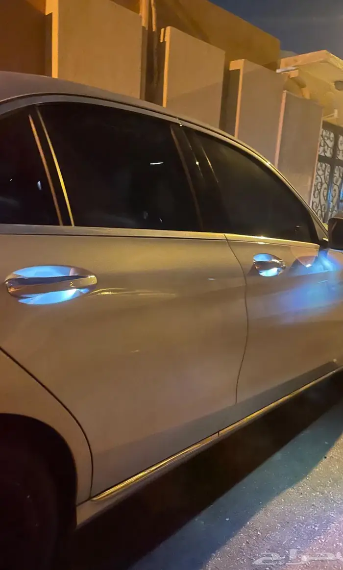 مرسيدسC300 موديل 2018 3