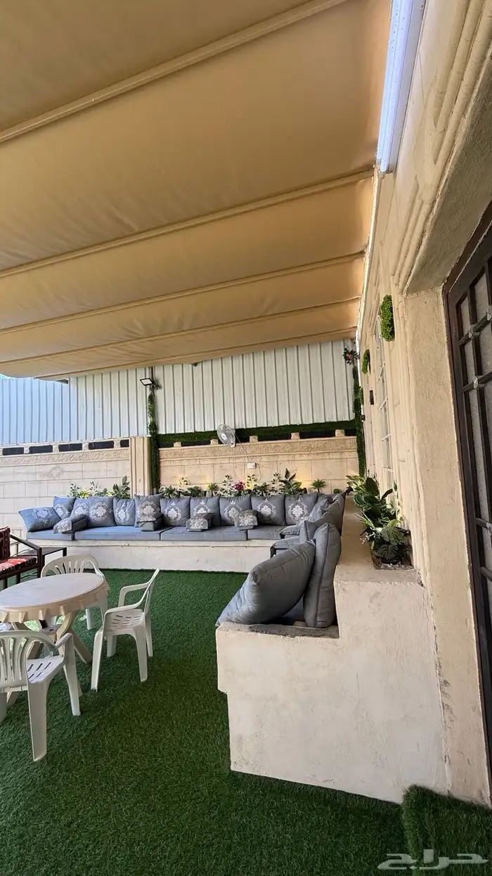 استراحة قسم بمسبحين كبار وصغار وألعاب مائيه وملعب صابوني 23