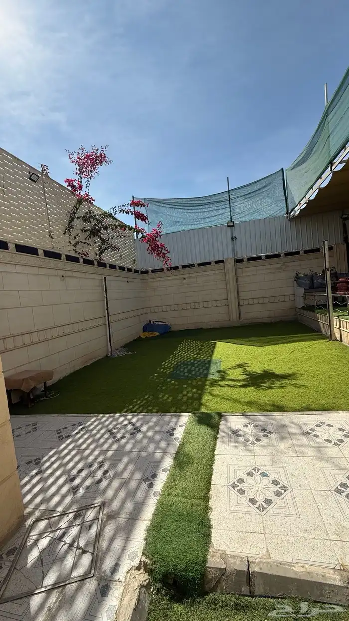 استراحة قسم بمسبحين كبار وصغار وألعاب مائيه وملعب صابوني 20