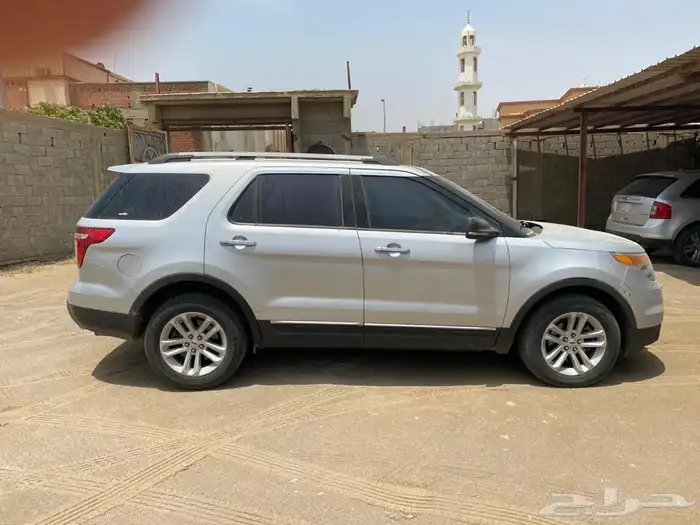 اكسبلور فضي 2013 1