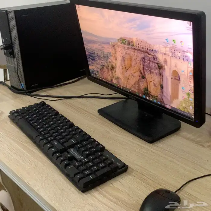 pc مع كيبورد وشاشه وماوس 3