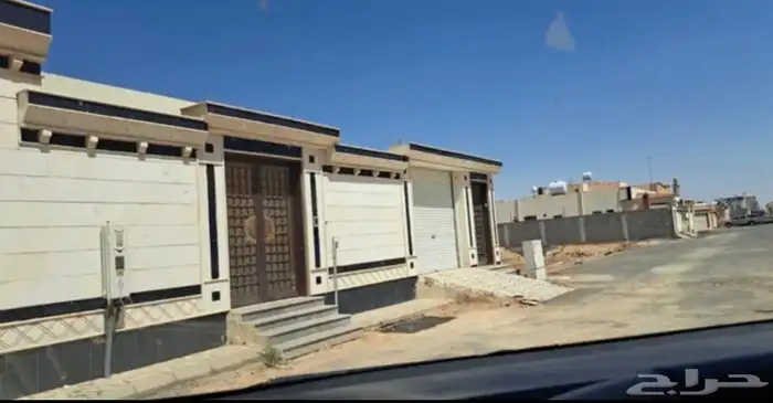 للبيع دور حي البوادي مساحه 640 0