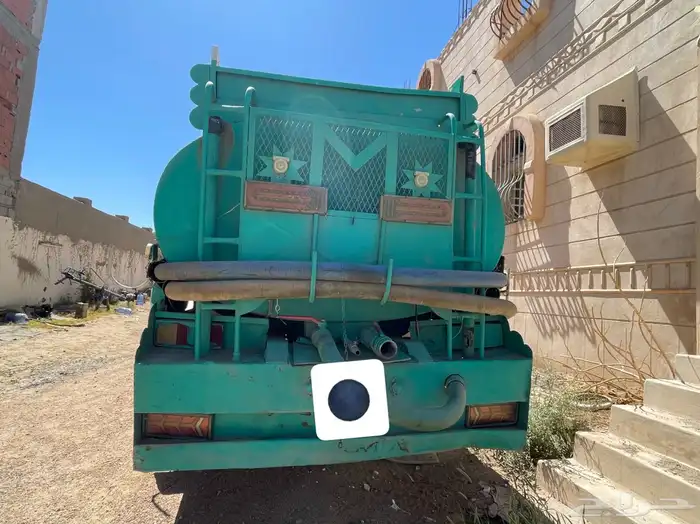 وايت ايسوزو 1996 0
