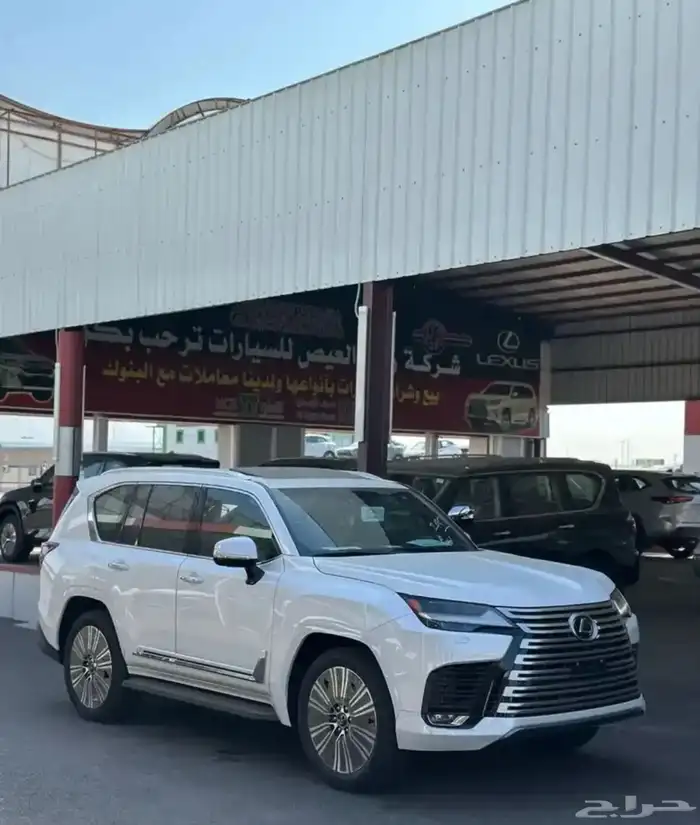 لكزس Lx600 BB الموديل 2024 اصفار 4