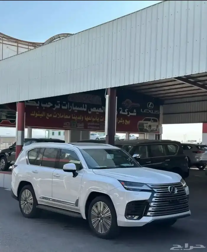 لكزس Lx600 BB الموديل 2024 اصفار 3