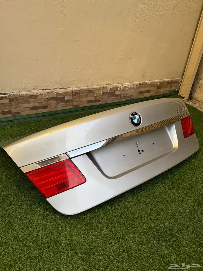 شنطة بي ام 740 موديل 2012 1