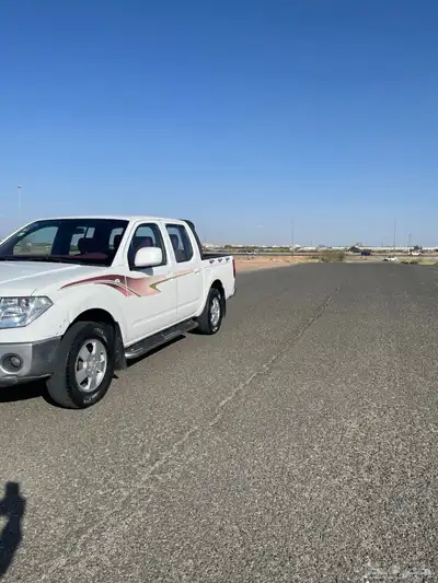 نيسان نيفارا SE 2010 4