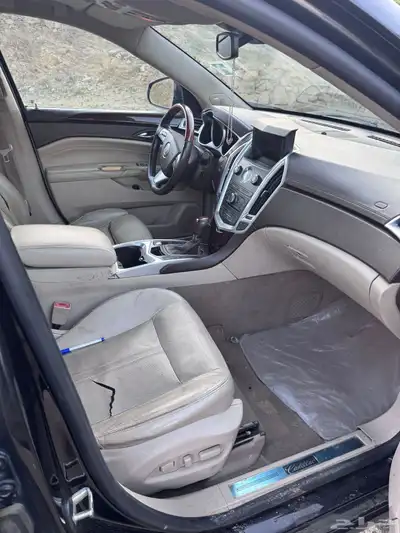 كاديلاك srx2010 9