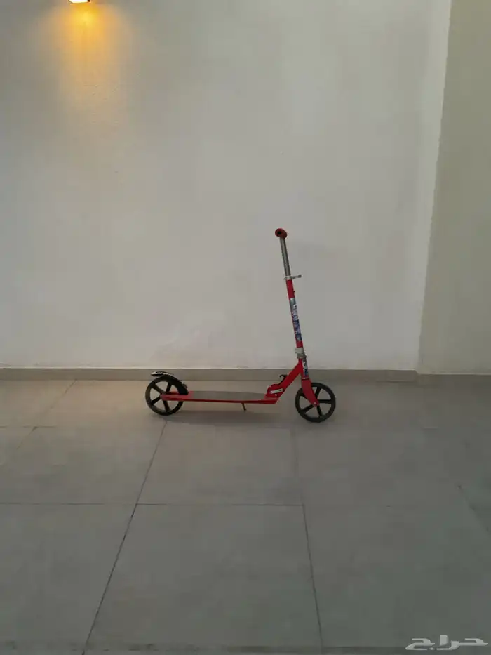 سكوتر لون احمر 3