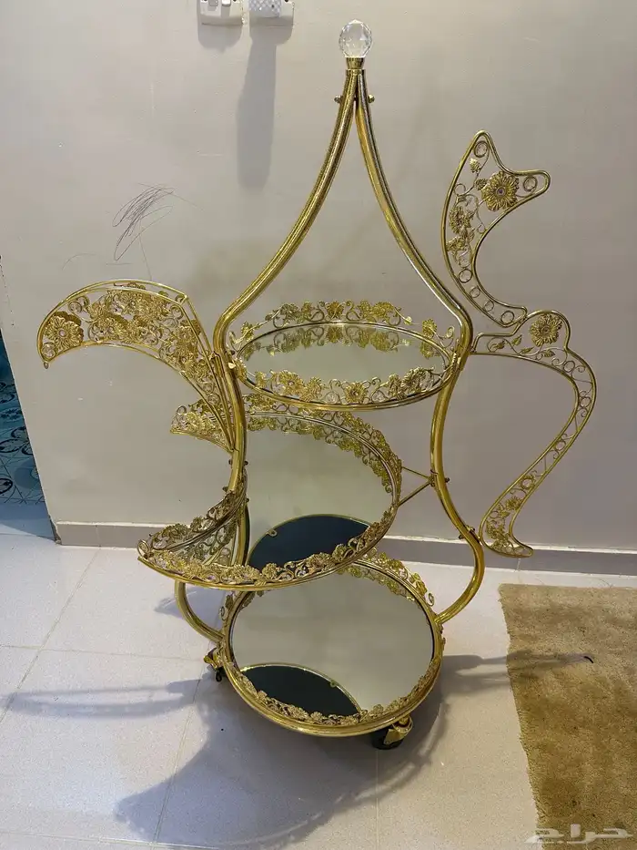 للبيع طاولة ظيافة 2