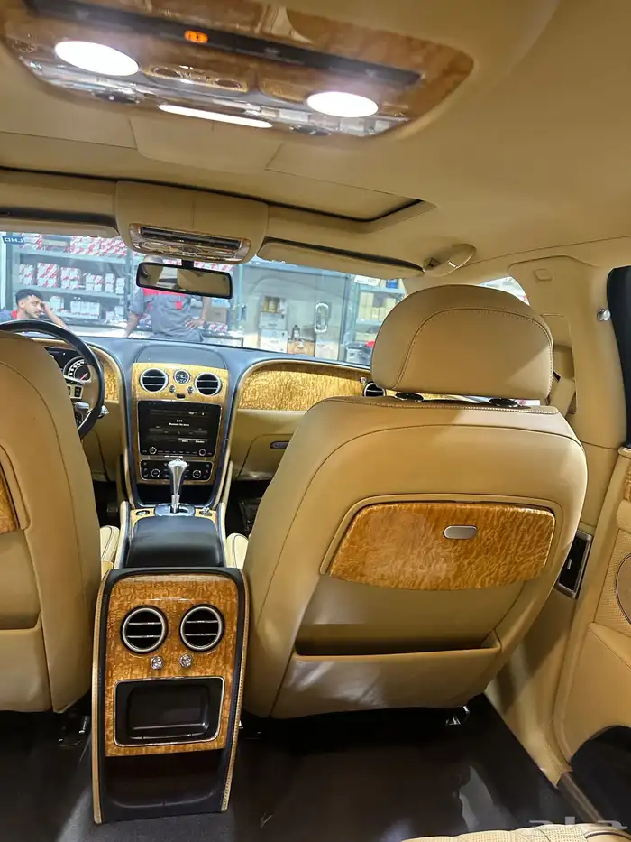 بنتلي للبيع 11