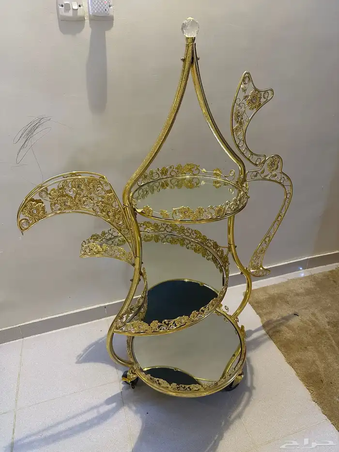 للبيع طاولة ظيافة 1