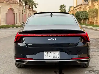 كيا K8 2023 هايبرد 10