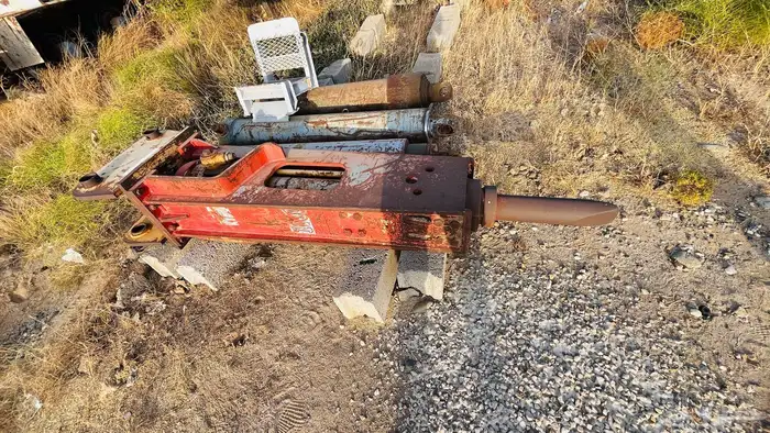 دقاق بوكلين كوماتسو 200 وبساتم قلابات 2