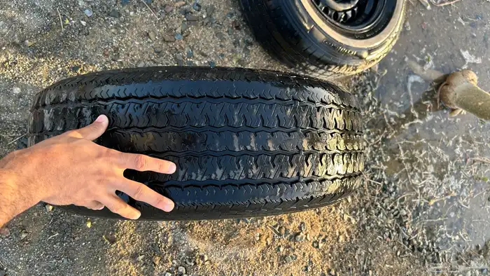 جنوط مقاس 15 مع كفرها 1