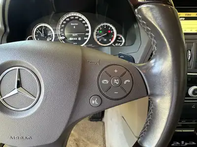 مرسيدس كوبيه كشف E350 م 2011 بحالة الوكالة 40