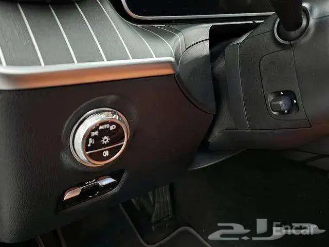 مرسيدس C300 افانتغارد 2024 تم تم البيع 11
