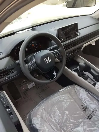 هوندا اكورد LX ستاندر 2025 عبدالله هاشم 5