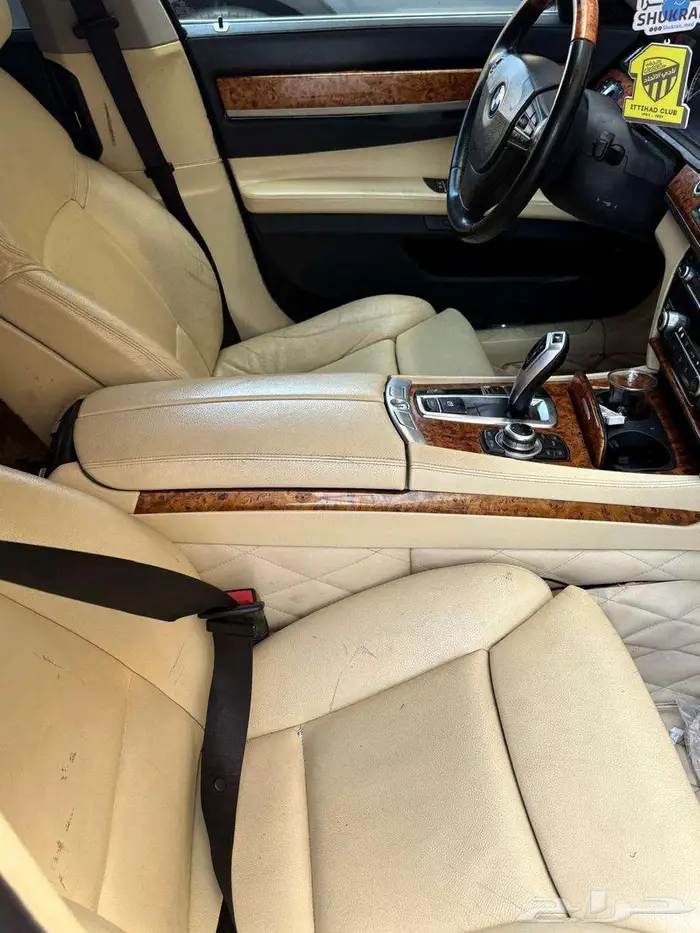 BMW 750Li 2009 اسود 1