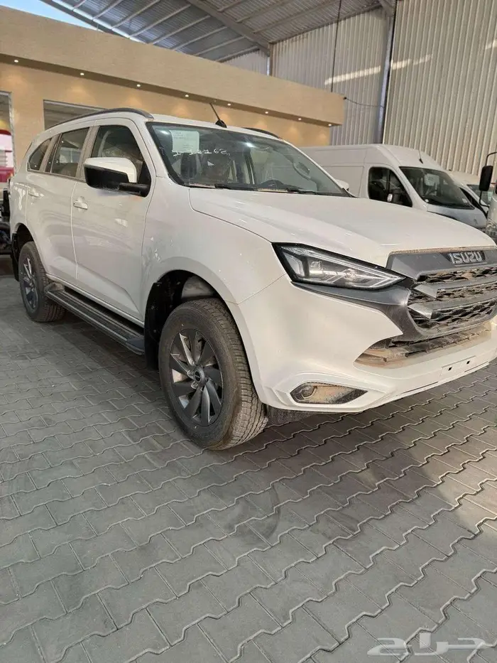 ايسوزو MUX بدون دبل 2023 كاش واقساط 3