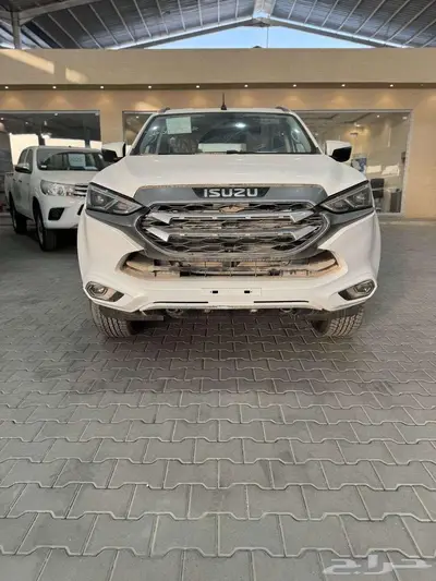 ايسوزو MUX بدون دبل 2023 كاش واقساط 0