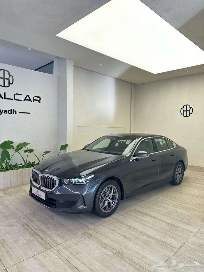 تم البيع BMW520i - 2024 بي ام دابليو 3