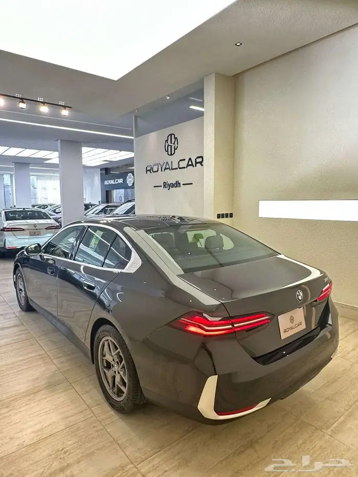 تم البيع BMW520i - 2024 بي ام دابليو 6