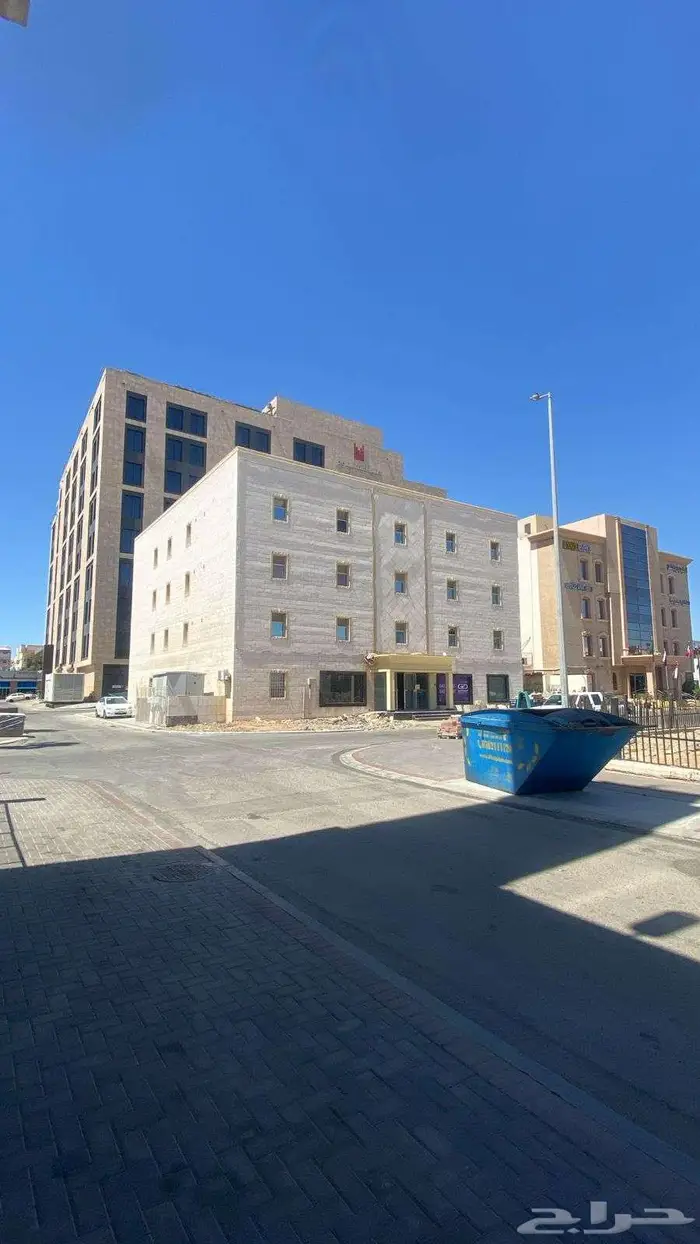 مكاتب للإيجار في موقع مميز حي الحمراء M106 10