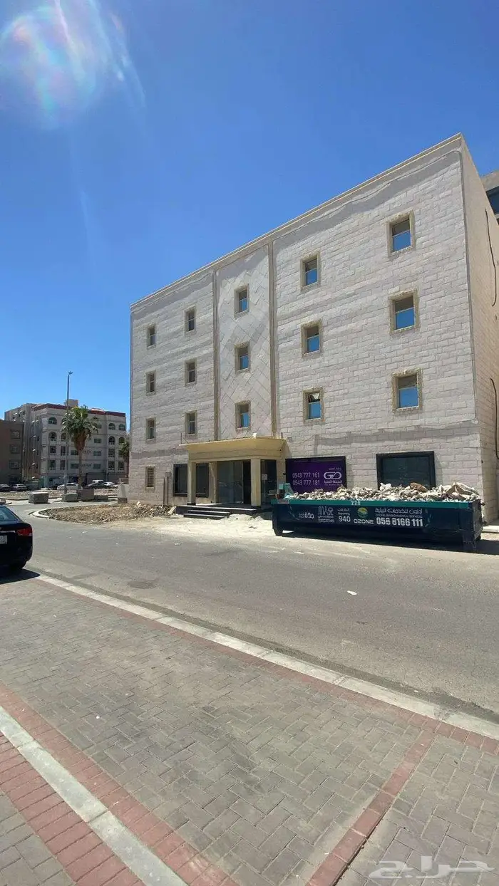 مكاتب للإيجار في موقع مميز حي الحمراء M106 5