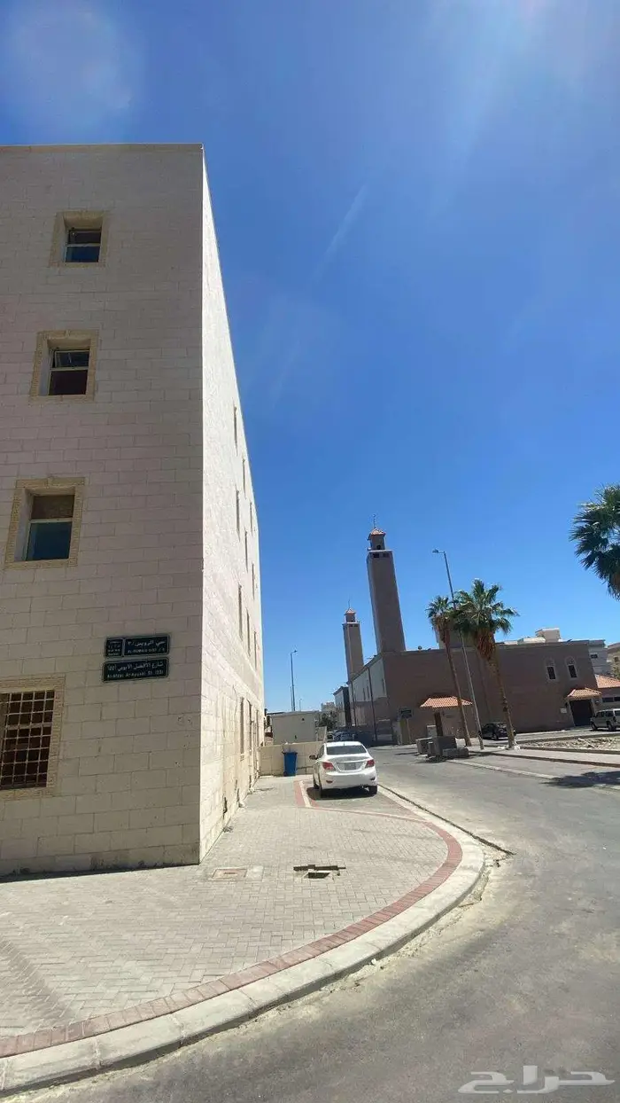 شقق للإيجار في موقع مميز حي الحمراء M105 6