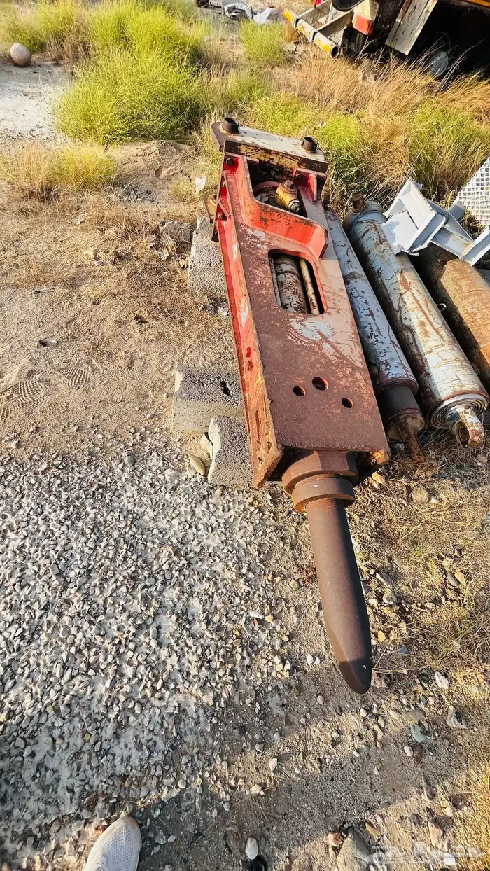 دقاق بوكلين كوماتسو 200 وبساتم قلابات 3