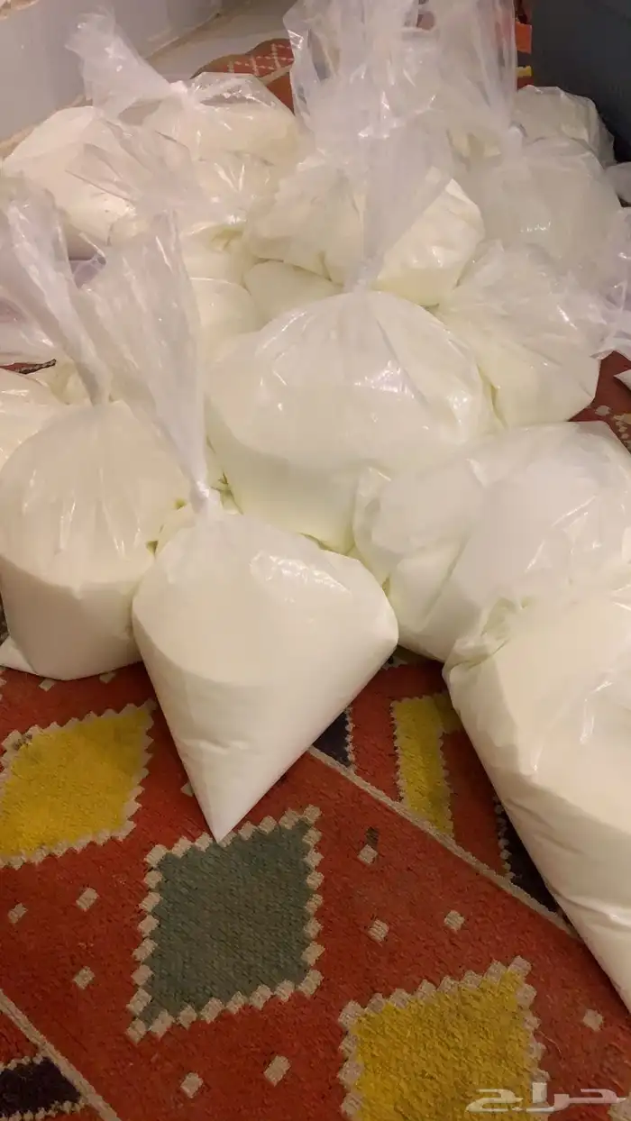 لبن غنم طيب جديد توه جاهز شرط مافيه اي اضافه ماء 0