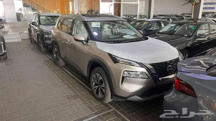نيسان اكس تريل sv دبل 7 مراتب 2025 5