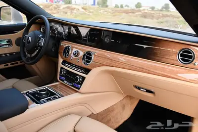Rolls Royce Ghost SILVER Badge 2024 GCC 44 8
