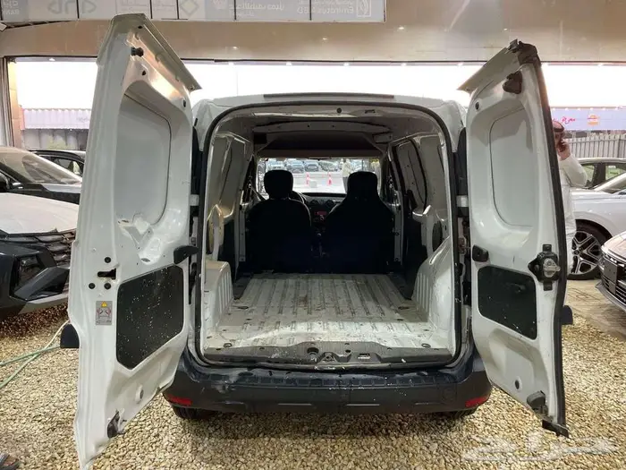 رينو دوكر 2018 ممشي قليل 6