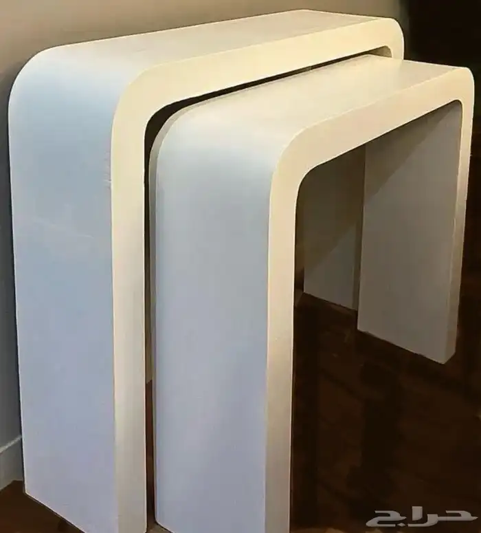 طاولات استقبال للتأجير اليومي (100 ريال فقط) 1