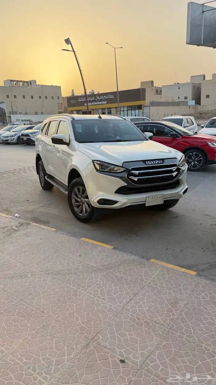 ايسوزو 4