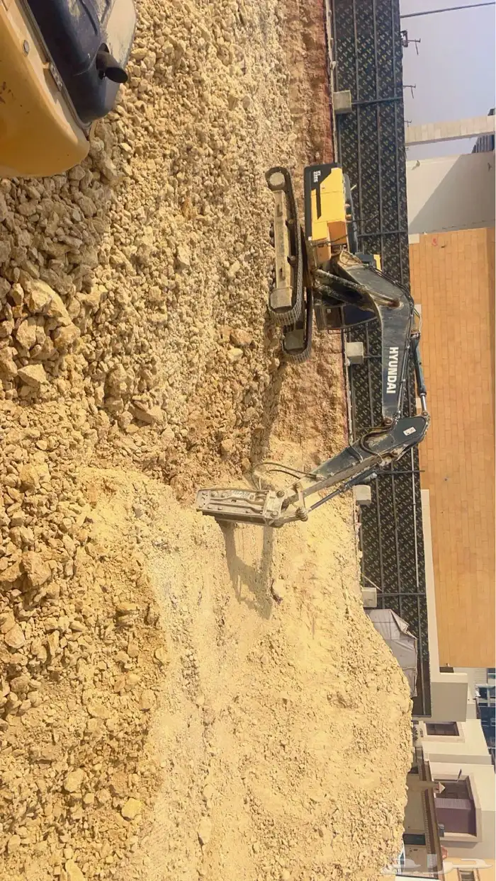 بوكلين حفار دقاق للايجار بوكلينات Bucklin for rent 2