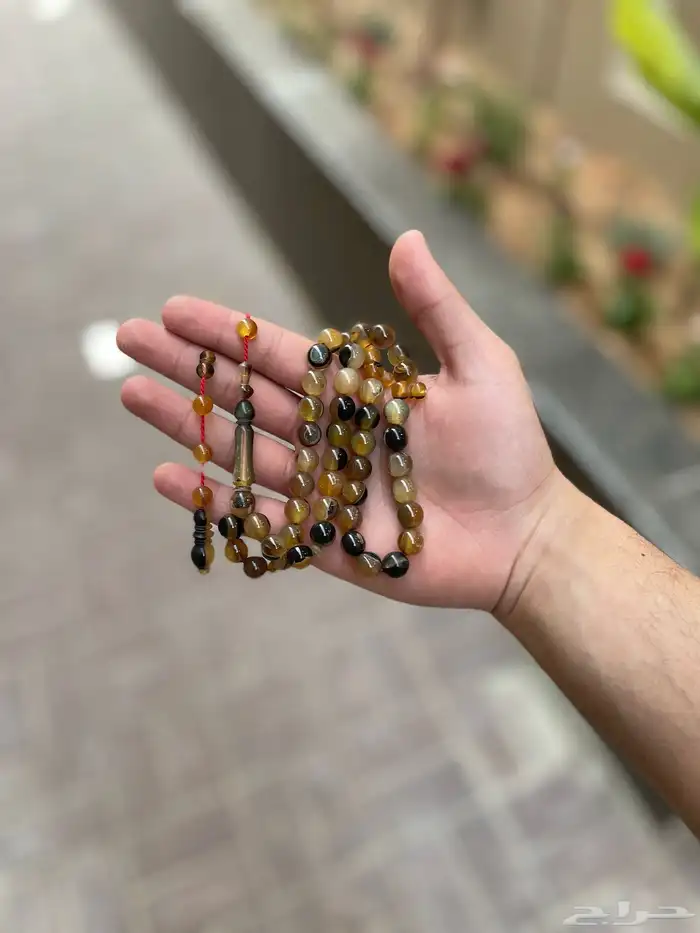 للبيع مسابيح اضافر نعام خراطه جديده 0