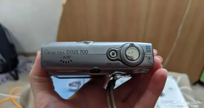 Canon IXUS 700 digital camera 4