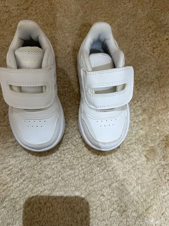 شوز بناتي اديداس 0