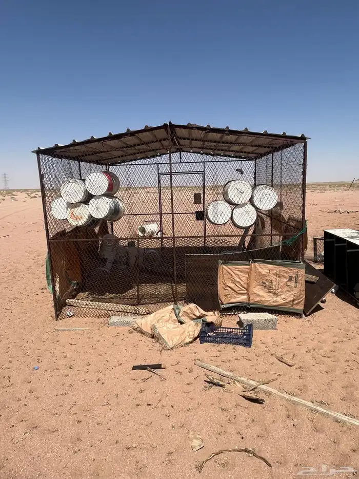 شبك للبيع نظيف العرض مترين و 98س والطول مترين و82س 2