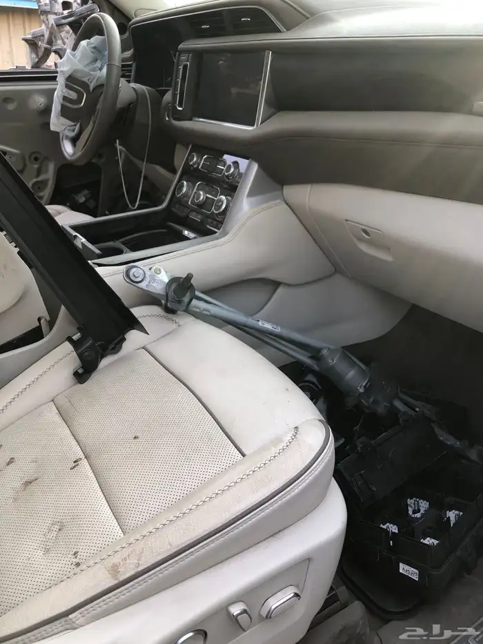 يوكن دينالي موديل 2022 تشليح قطع غيار فقط 9