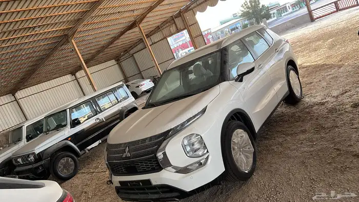 ميتسوبيشي اوتلاندر 2025 7 مقاعد بصمة استاندر ب 99000 شامل ضر 1