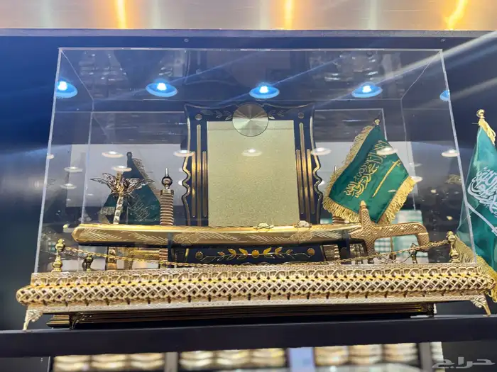 دروع تخرج ضباط وهدايا عرسان 4