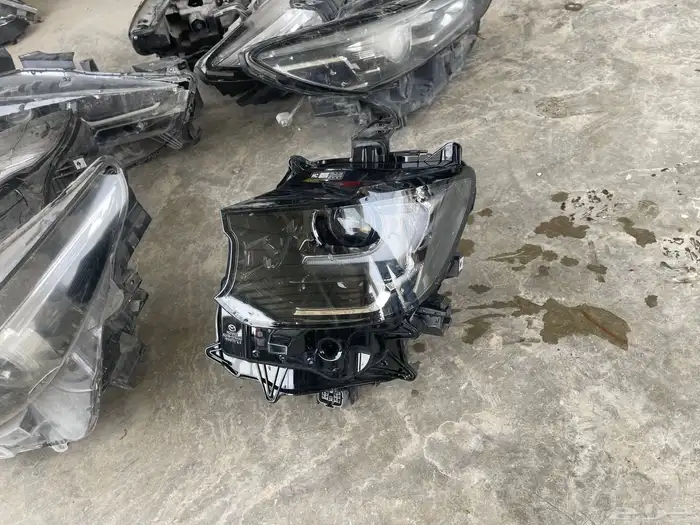 شمعات مازدا 4