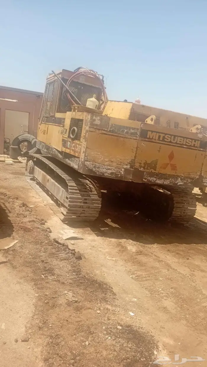 بوكلين متسوبيشي داش 6 1