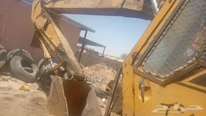 بوكلين متسوبيشي داش 6 3