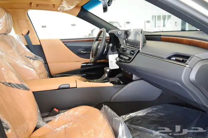 وارد اليحيى لكزس 3.5 لتر بنزين CCES350بانورما جلد جملي 2025 23